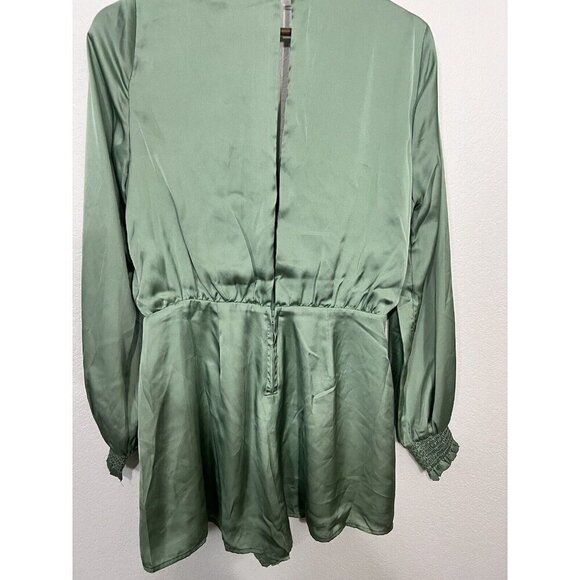 NWT Francesca’s Green Romper Pockets Mint Size Large - Picture 6 of 10
